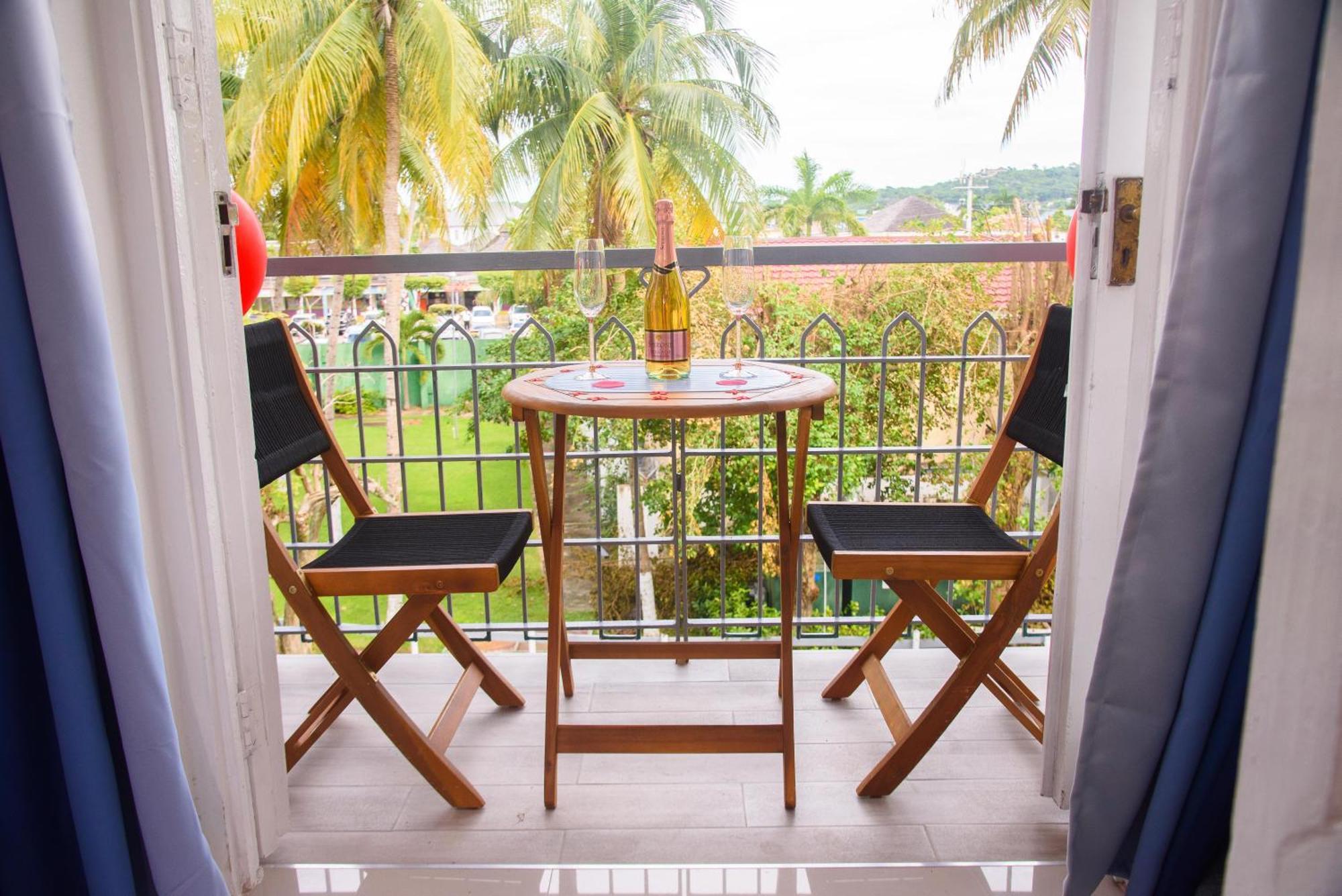 Czar'S Oasis Apt B27 @ Ocho Rios Eksteriør billede