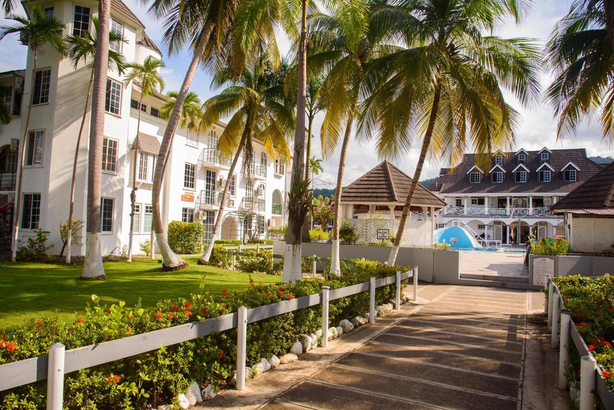 Czar'S Oasis Apt B27 @ Ocho Rios Eksteriør billede